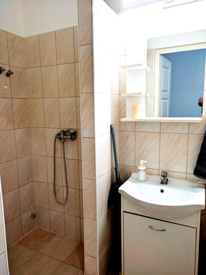 Dunapart Apartment Vác Esterno foto